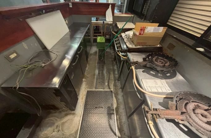 【鶴橋駅 居抜き物件】鶴橋駅徒歩2分／鶴橋商店街内・1.2階約14坪／居酒屋・バル向け居抜き店舗／テラス席利用可・開業向け物件